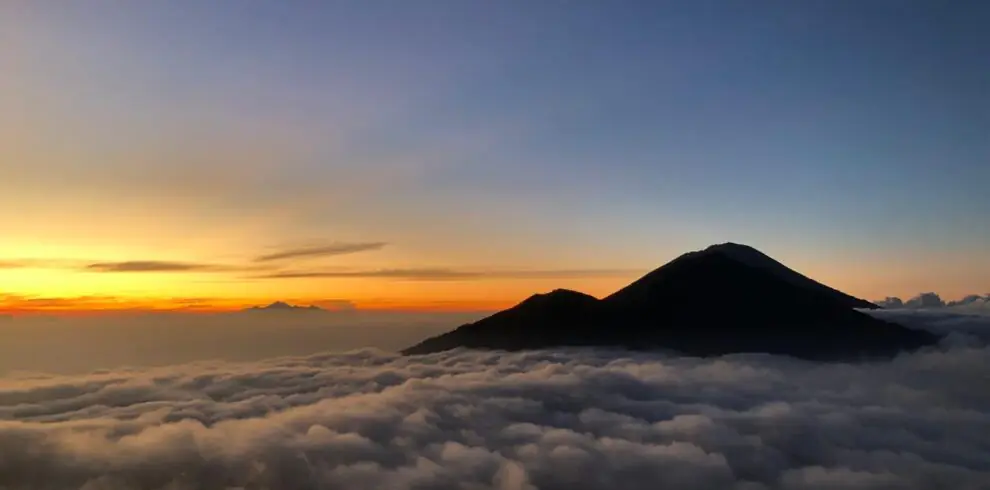 hikking mount batur