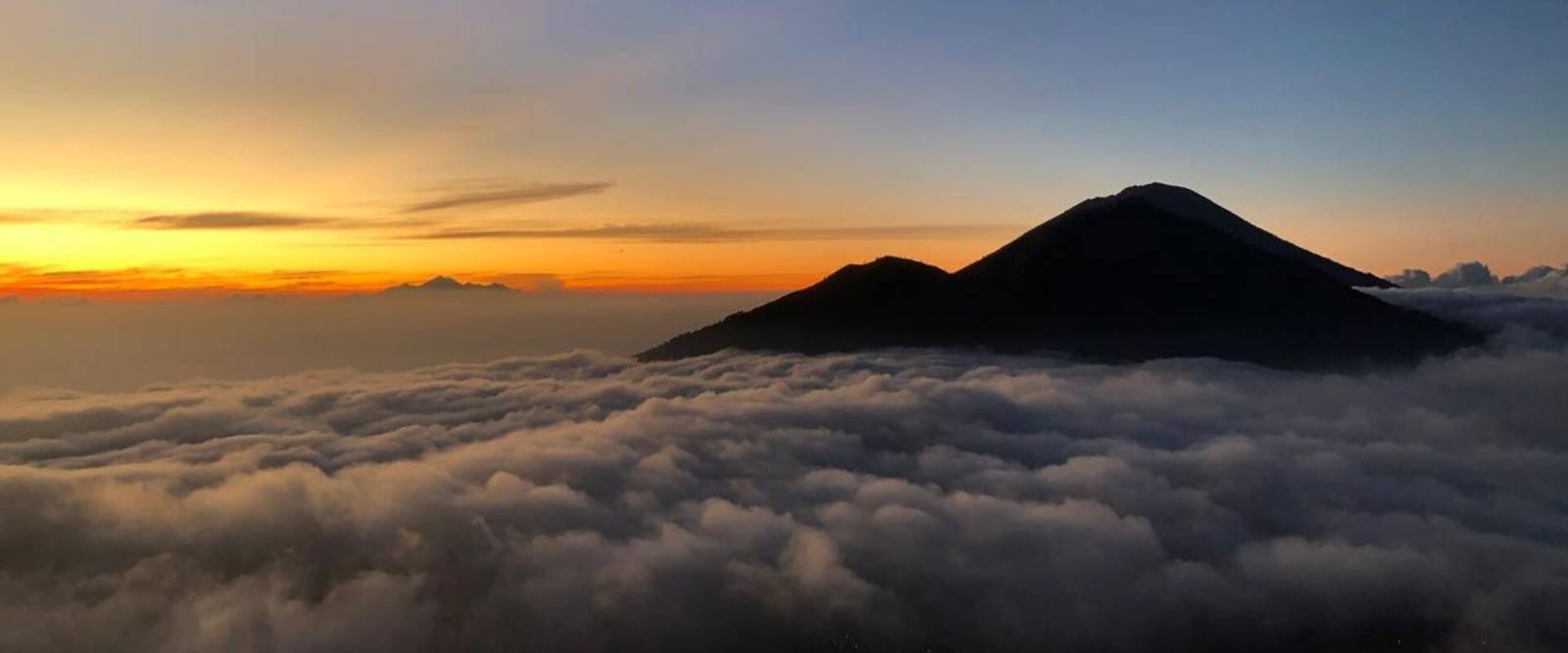 hikking mount batur