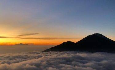 sunrise trekking