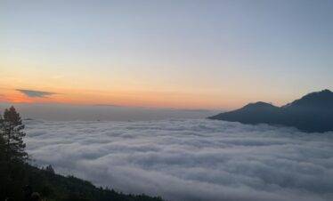 hiking gunung batur