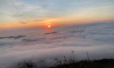 trekking mount batur